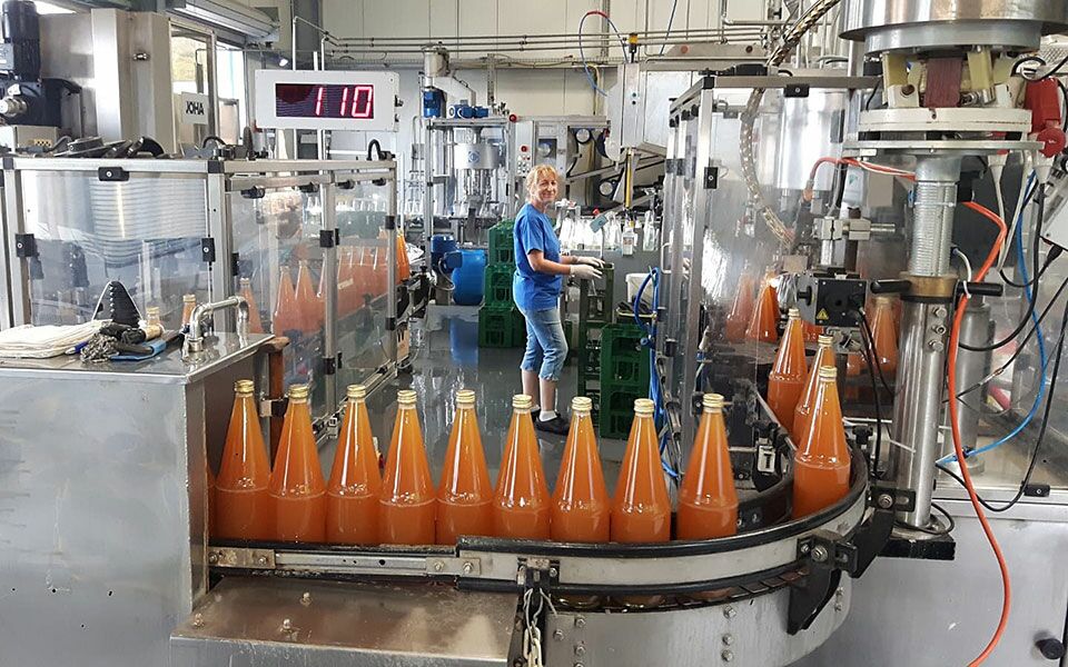 Pregger's Fruchtsaftkelterei ium Murgtal Gaggenau / Ottenau Pregger's Fruchtsaftkelterei ium Murgtal Gaggenau / Ottenau